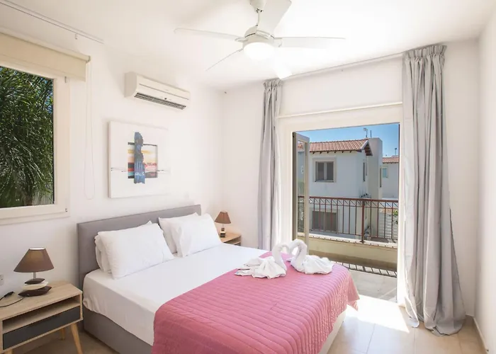 3-schlafzimmer-luxusvilla Mit Pool Und Teilweise Meerblick By Interhome Feriehus Protaras