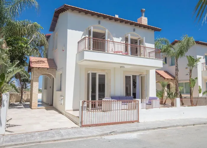 3-schlafzimmer-luxusvilla Mit Pool Und Teilweise Meerblick By Interhome * Protaras