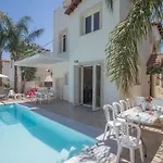 Casa vacanze 3-schlafzimmer-luxusvilla Mit Pool Und Teilweise Meerblick By Interhome *