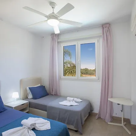 3-schlafzimmer-luxusvilla Mit Pool Und Teilweise Meerblick By Interhome * Protaras