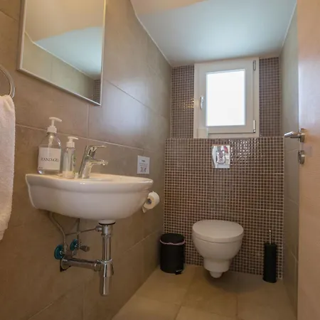 3-schlafzimmer-luxusvilla Mit Pool Und Teilweise Meerblick By Interhome Prázdninový dům *